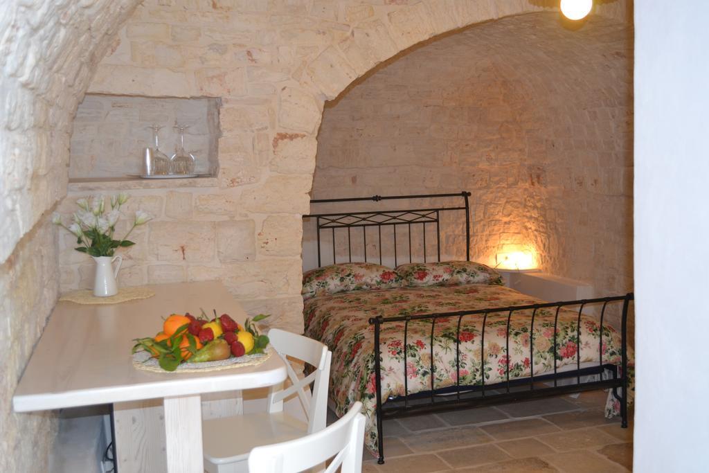 Trullo De Amicis N 5 Hotell Alberobello Rum bild